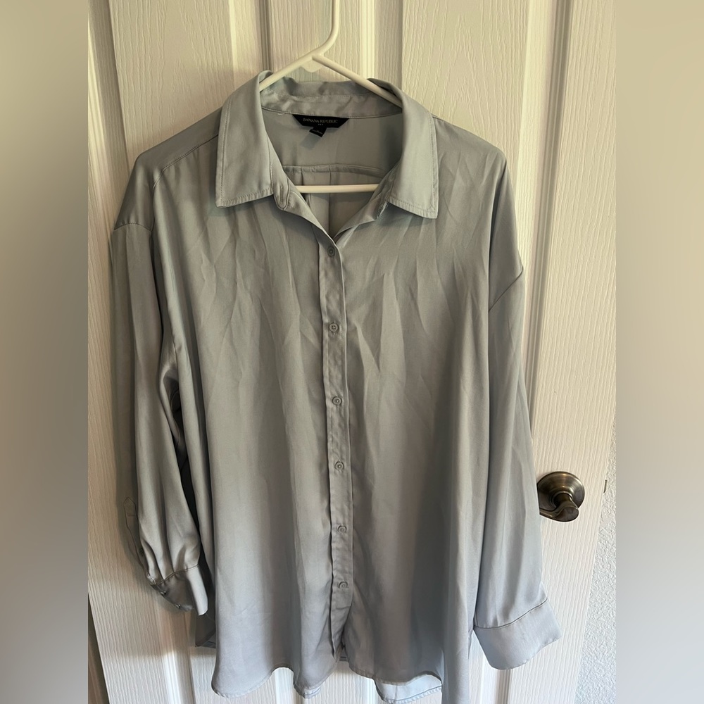 Banana Republic Button Down Shirt